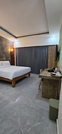 Pine Tree Beach Hotel