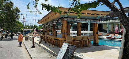 Pine Tree Beach Hotel