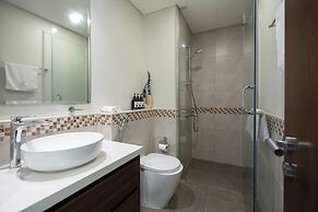KeyRock - Premium Reva Stay with Pool