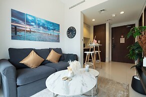 KeyRock - Premium Reva Stay with Pool