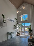 Seaside Retreat & Hotel