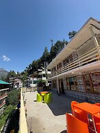 Hilltop heaven resorts Manali