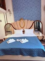 Gold Boutique Hotel