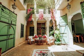 Riad dar ayur