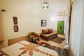 Riad dar ayur