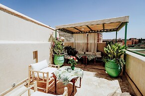Riad dar ayur