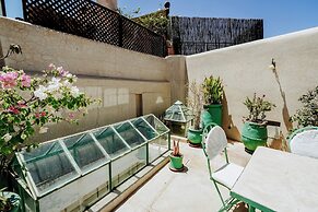 Riad dar ayur