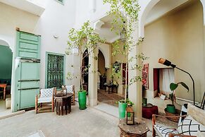 Riad dar ayur