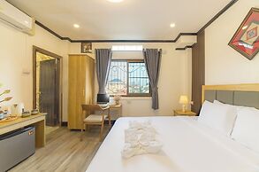 Peaceful 2 Hotel