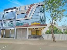 Hotel Vasundhara Grand