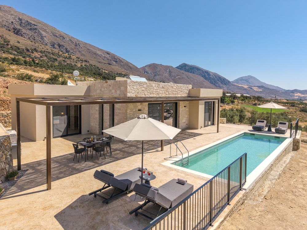 Filade Luxury Villa 1