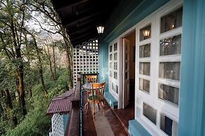 Sansa By The Woods - Manor Mussoorie