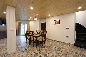 Sansa By The Woods - Manor Mussoorie
