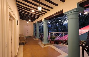 Sansa By The Woods - Manor Mussoorie