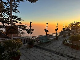 Sansa By The Woods - Manor Mussoorie