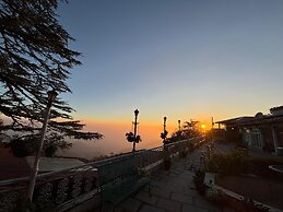 Sansa By The Woods - Manor Mussoorie