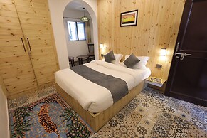 Sansa By The Woods - Manor Mussoorie