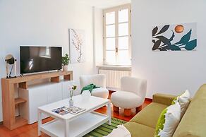 Central Lake View Apartment Crespi in Como