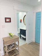 HarbourGate Condos & Studios