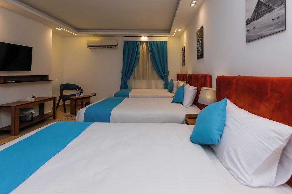 Pyramids Gem Plaza Boutique Hotel