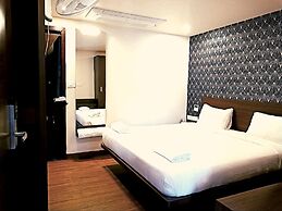 HOTEL VINTAGE CASTLE