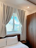 Ania Beachside Hotel Da Nang