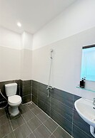 Ania Beachside Hotel Da Nang
