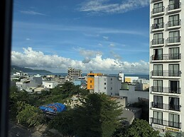 Ania Beachside Hotel Da Nang