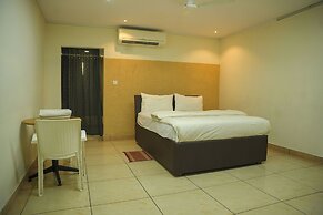 Hotel Grand Leela Krishna