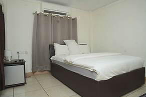 Hotel Grand Leela Krishna