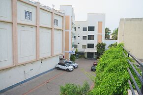 Hotel Grand Leela Krishna