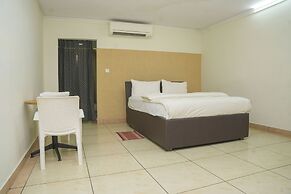 Hotel Grand Leela Krishna