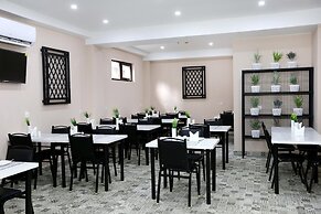 OZ Hotel