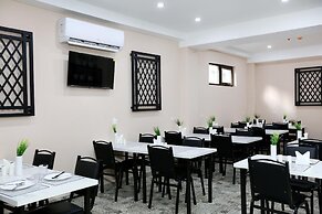 OZ Hotel