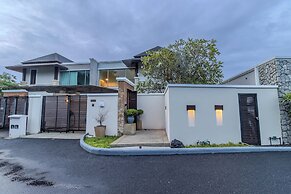 3BR Peaceful Pool Villa and Jacuzzi V241