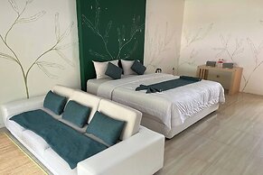 Santa Monica Resort