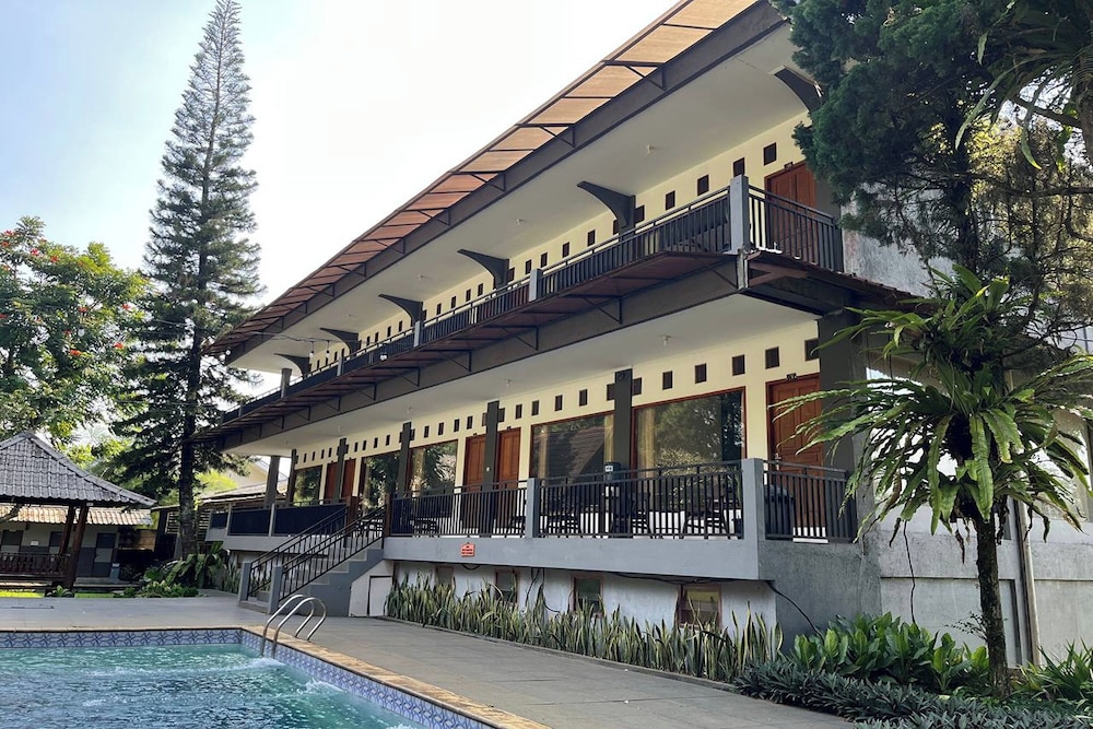 Santa Monica Resort