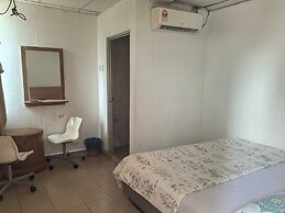 Sha La La Hostel