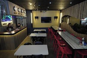 Adventourist Inn Coron