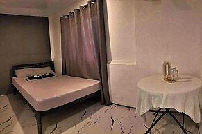 Adventourist Inn Coron
