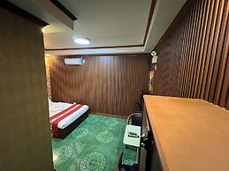 Rossa Hotel