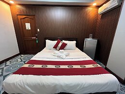 Rossa Hotel