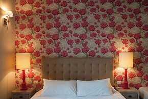 Nove Guest House