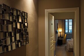 Nove Guest House