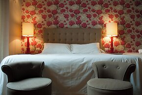 Nove Guest House