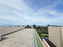 Deluxe Villa Beach Front
