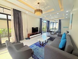 Deluxe Villa Beach Front