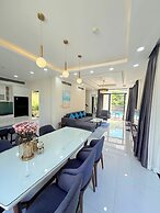 Deluxe Villa Beach Front