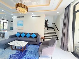 Deluxe Villa Beach Front