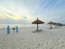 Deluxe Villa Beach Front